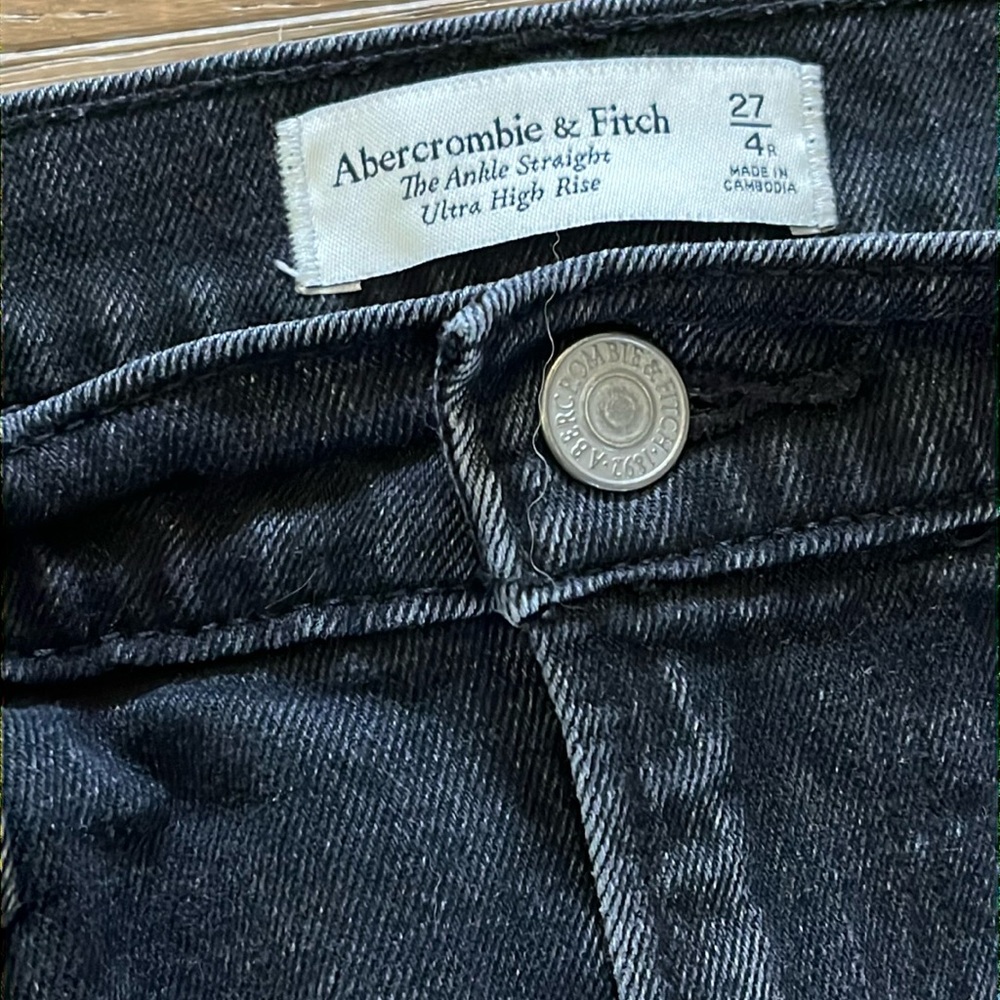 Abercrombie & Fitch The Ankle Straight Ultra High Rise size 27/4 - Picture 6 of 14